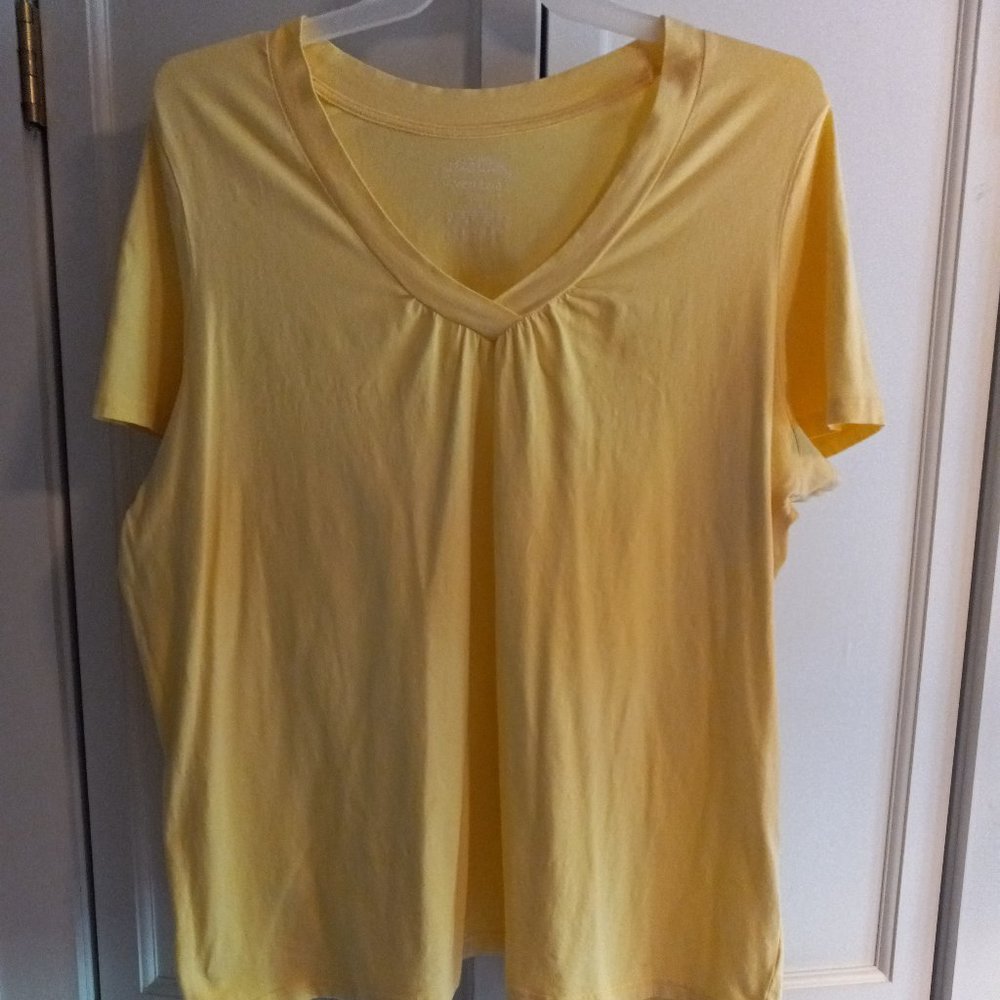 Women's Venezia Short Sleeve Yellow V-Neck T-shirt Top 26/28 26W 28W 4x